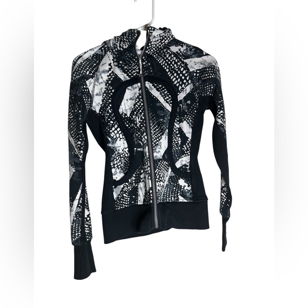 lululemon Monochrome Patterned Bomber Jacket